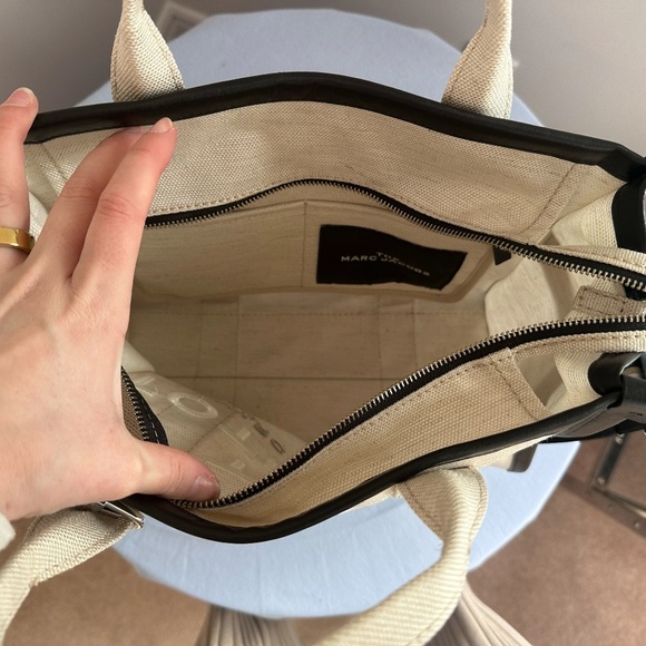 Marc Jacobs The Medium Summer Canvas Tote Bag - Picture 5 of 9